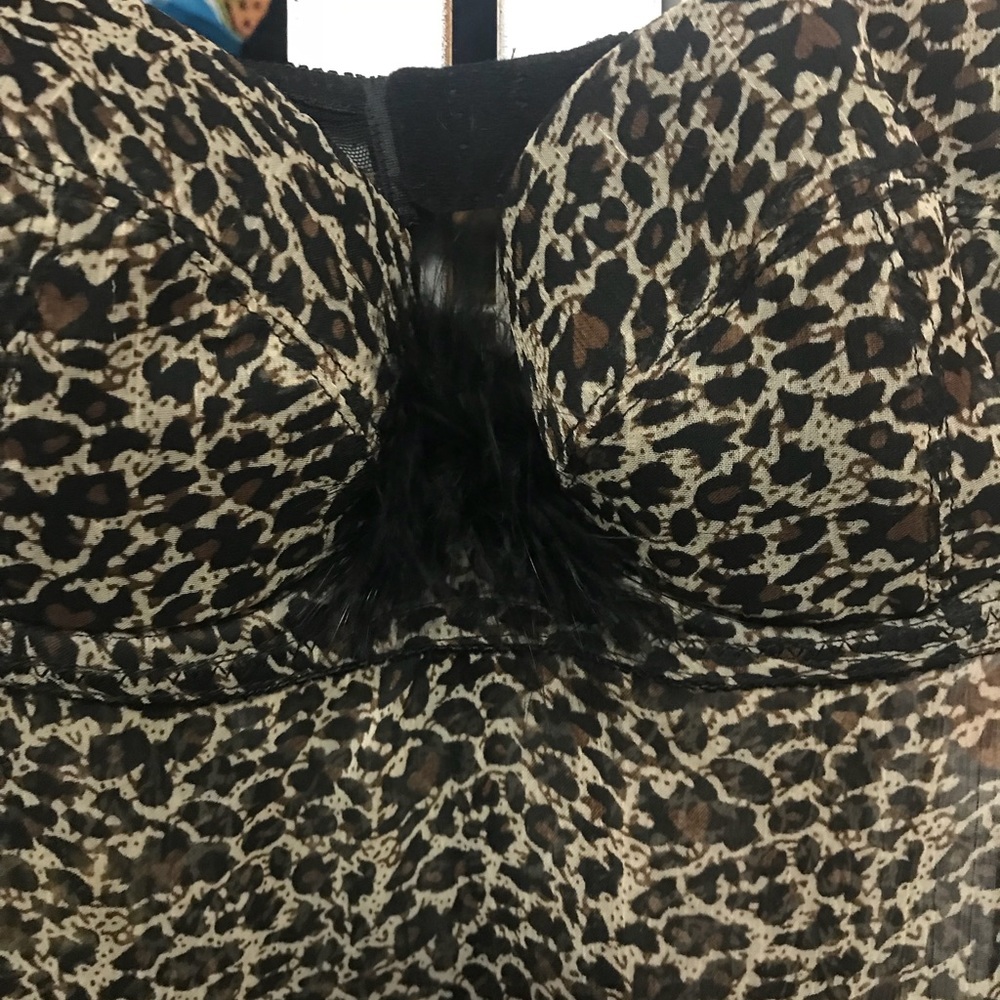 Nightgown - Picture 2 of 5